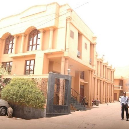 Hotel The Shubham Vrindāvan Exterior foto