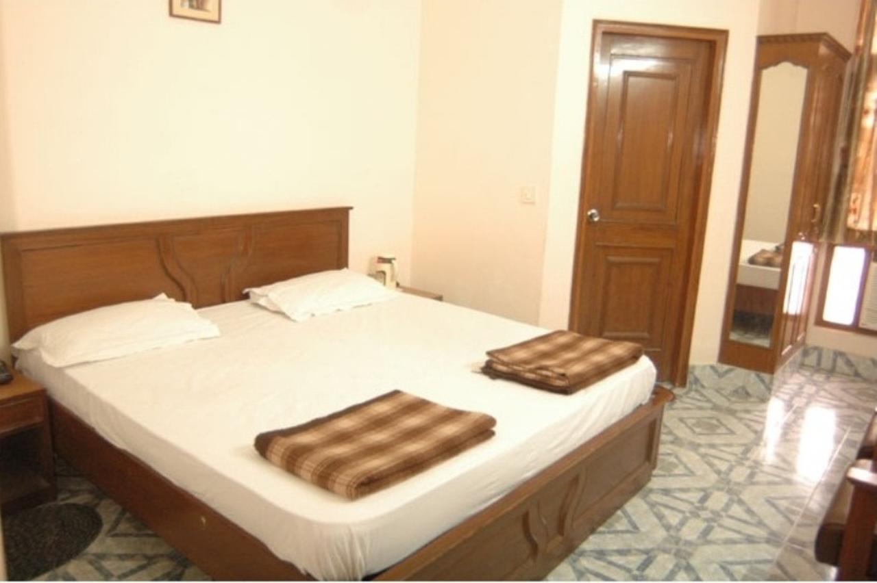 Hotel The Shubham Vrindāvan Exterior foto